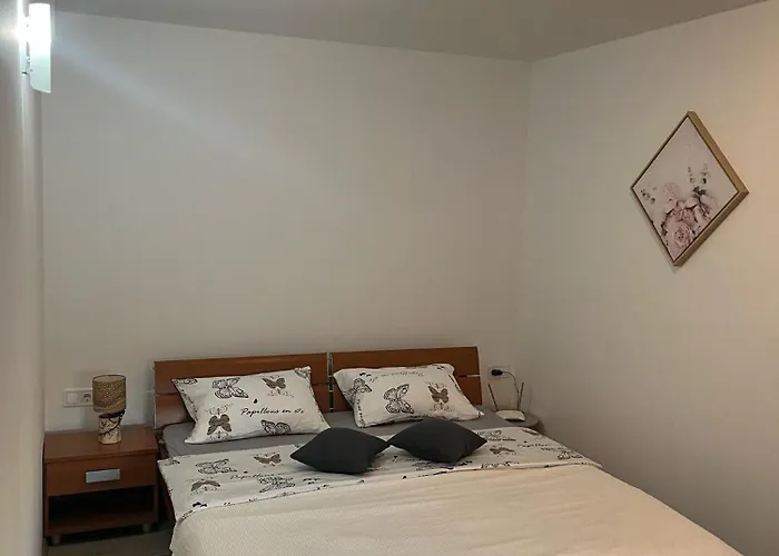 Marina Апартаменты Врси